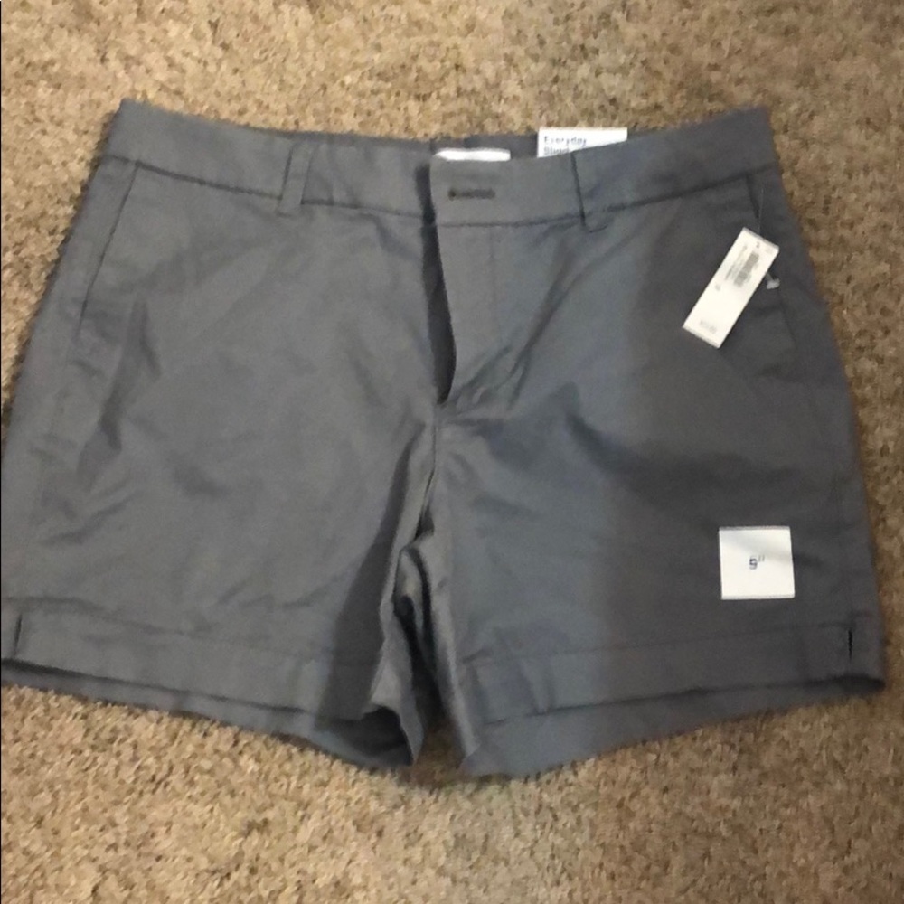 NWT Old Navy Everyday Short Size 10 Gray